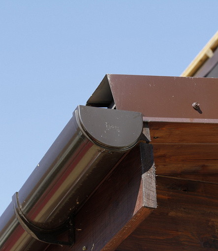 Rain gutters, Series Lux, Color Chocolate<br>RAL 8019 - 54