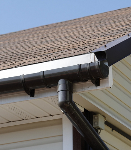 Rain gutters, Series Lux, Color Chocolate<br>RAL 8019 - 56