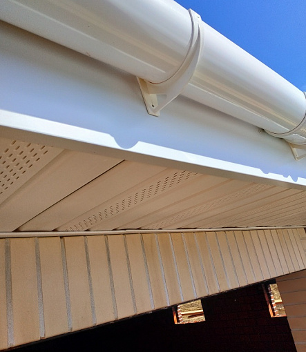 Rain gutters, Series Lux, Color Ice cream<br>RAL 9003 - 11