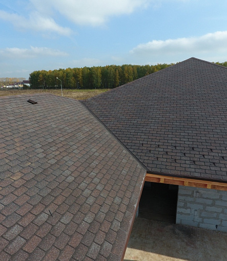 Bitumen Shingles, Series Premium, Collection Geneva, Color Raisins - 111