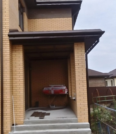 Rain gutters, Series Lux, Color Chocolate<br>RAL 8019 - 1