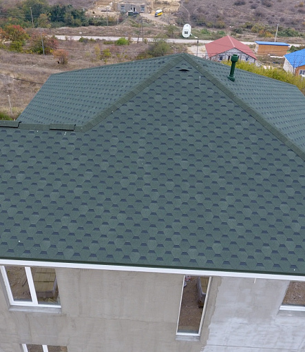 Bitumen Shingles, Series Europa, Collection Karat, Color Green - 17