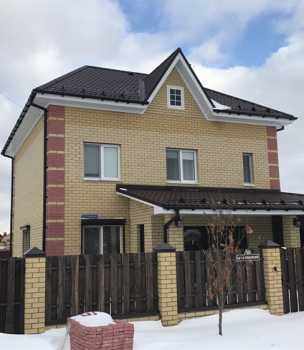 Rain gutters, Series Lux, Color Chocolate<br>RAL 8019 - 4